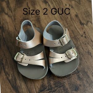 Chic Tan Kids Sandals with Buckle Straps